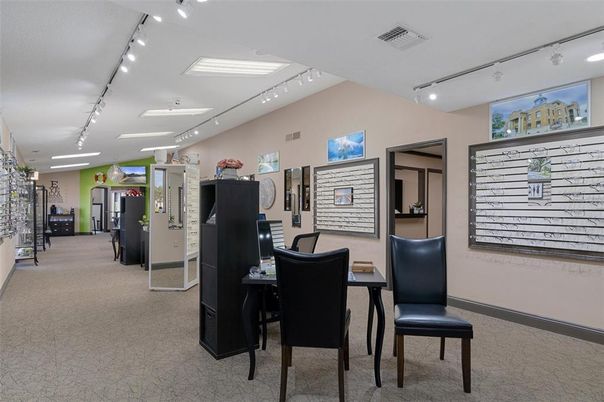 Dining room, Interior, Recessed Lighting