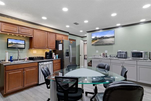 Dining room, Interior, Kitchen, Recessed Lighting, Wood Texture Flooring