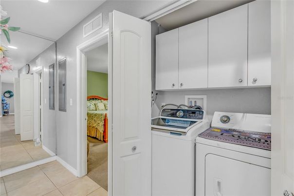 Interior, Recessed Lighting, Utility Closets, Washer