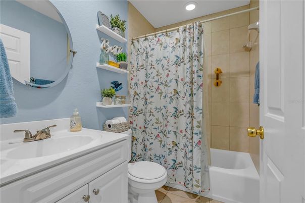 Bathroom, Interior, Recessed Lighting