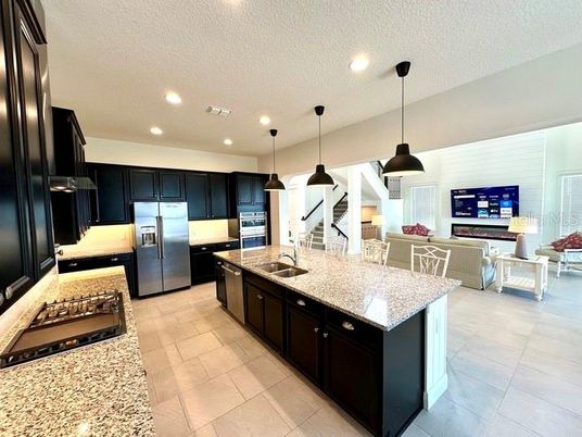 Interior, Kitchen, Living room, Pendant Lights, Recessed Lighting, Stainless Steel Appliances