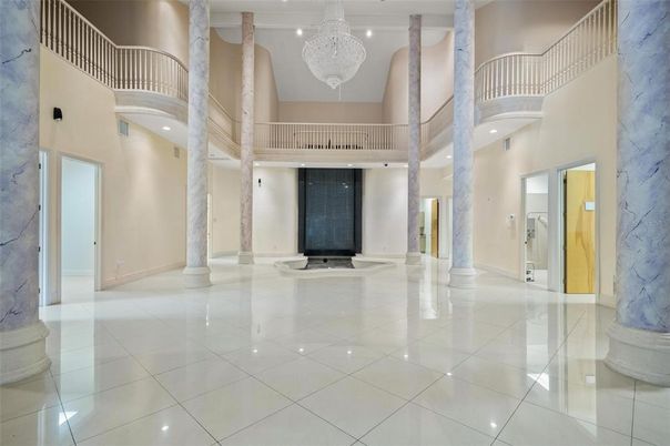 Chandelier, Interior, Recessed Lighting