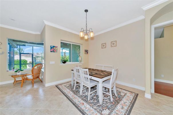Chandelier, Dining room, Interior, Pendant Lights