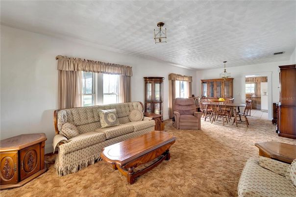 Dining room, Interior, Living room, Pendant Lights