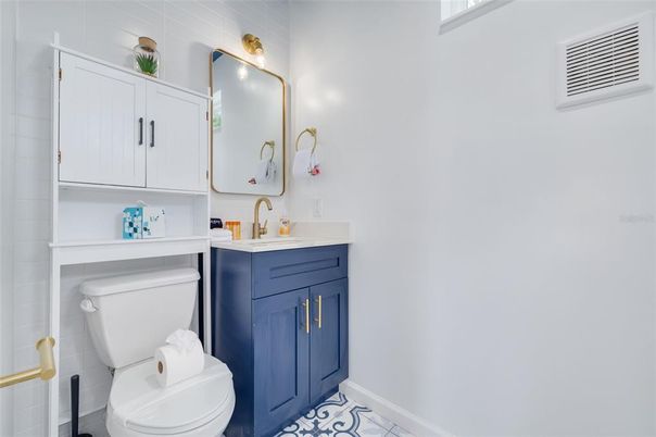 Bathroom, Interior