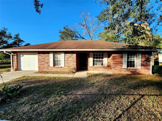 Attached, Exterior, Facade, Brick Facade, Ranch