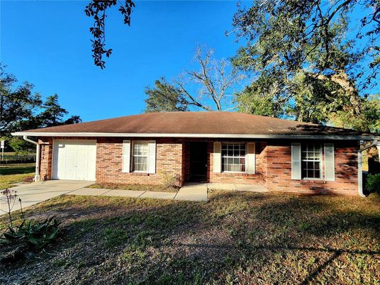 Attached, Exterior, Facade, Brick Facade, Ranch