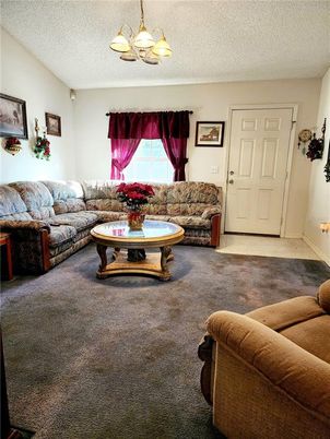 Chandelier, Interior, Living room