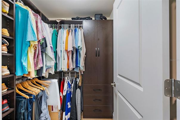 Interior, Walk-in Closets