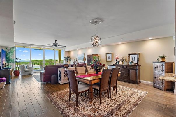 Dining room, Interior, Living room, Pendant Lights, Recessed Lighting, Wood Texture Flooring