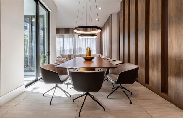 Dining room, Interior, Pendant Lights, Recessed Lighting