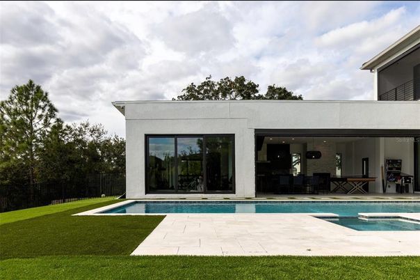 Exterior, Pool