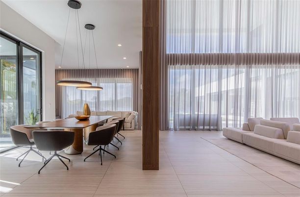 Dining room, Interior, Pendant Lights, Recessed Lighting