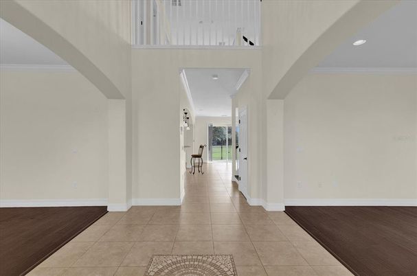 Interior, Recessed Lighting, Wood Texture Flooring