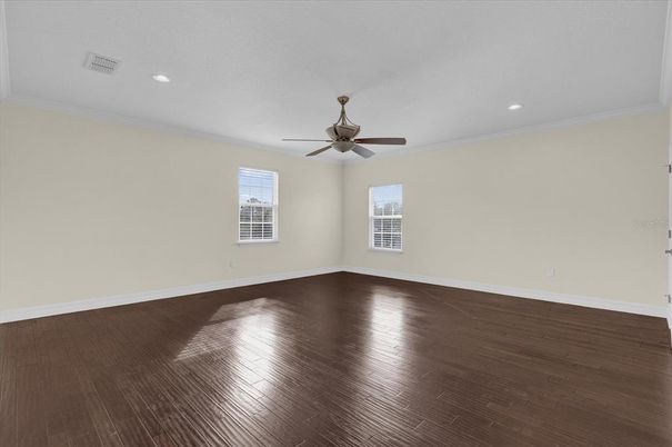 Empty room, Interior, Recessed Lighting, Wood Texture Flooring