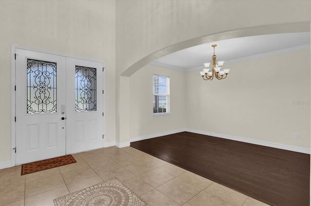 Chandelier, Interior, Wood Texture Flooring