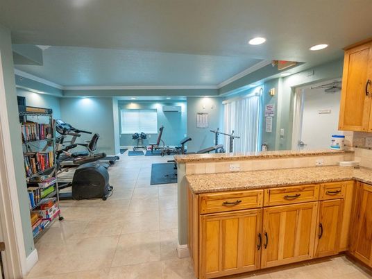 Fitness Equipment, Interior, Recessed Lighting