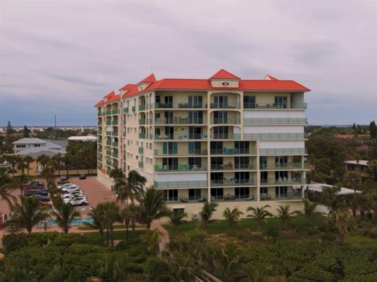 Exterior, Facade, Condo Building