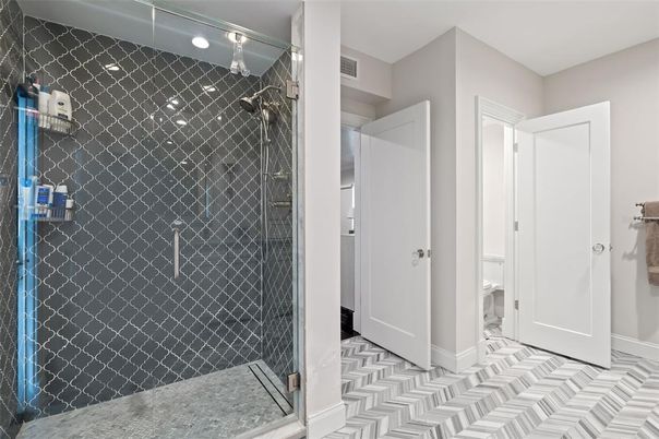Bathroom, Glass Shower, Interior