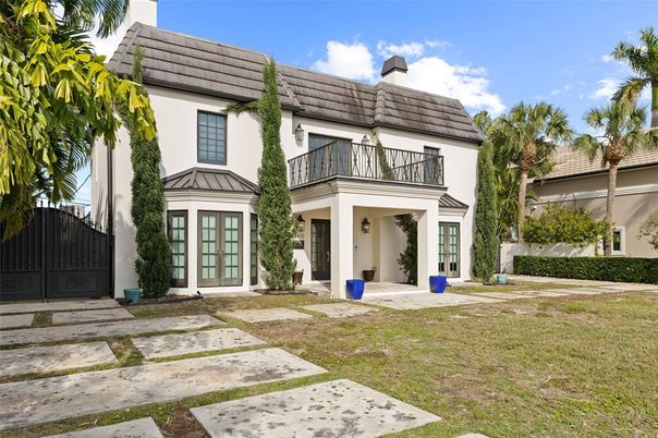 Backyard, Exterior, Facade, French Provincial