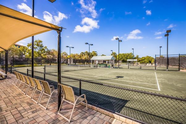 Exterior, Tennis Courts