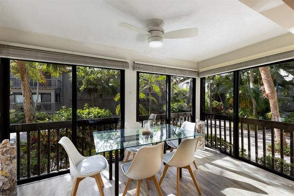 Dining room, Interior, Sun Room, Wood Texture Flooring