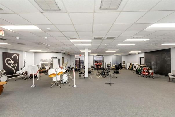 Fitness Equipment, Gym, Interior, Recessed Lighting