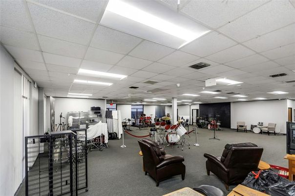 Fitness Equipment, Interior, Recessed Lighting