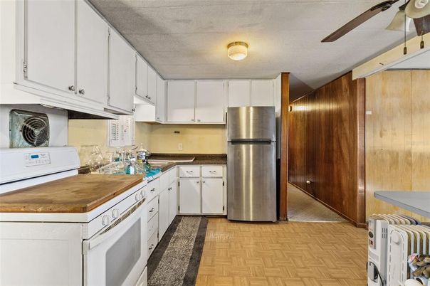 Interior, Kitchen, Stainless Steel Appliances, Wood Texture Flooring