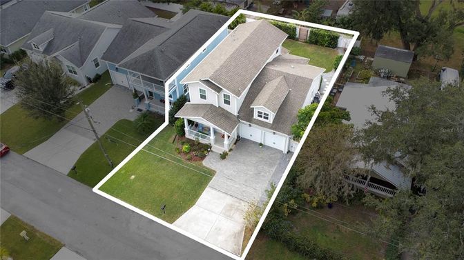 Exterior, Drone
