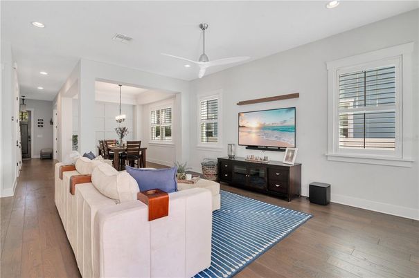 Chandelier, Dining room, Interior, Living room, Recessed Lighting, Wood Texture Flooring