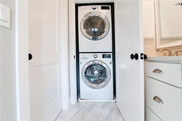 Interior, Marble, Utility Closets, Washer