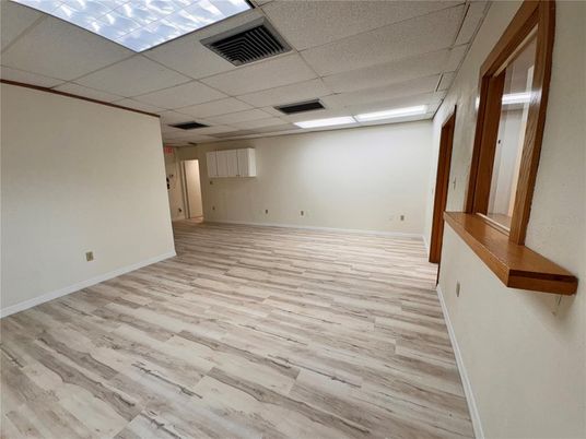 Empty room, Interior, Recessed Lighting, Wood Texture Flooring