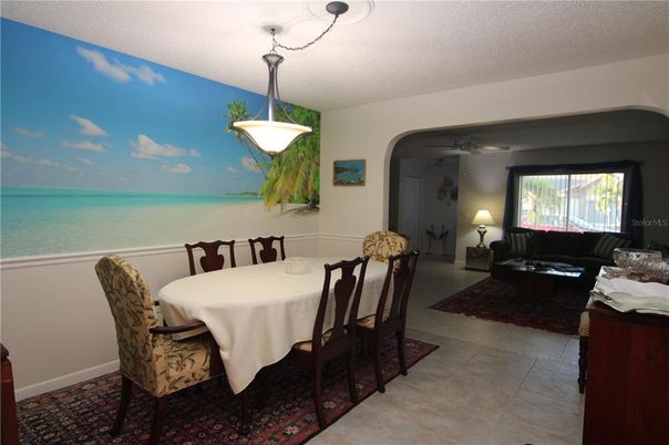 Dining room, Interior, Living room, Pendant Lights, Water
