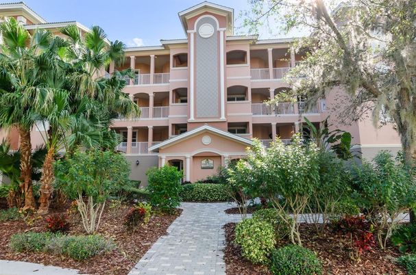 Exterior, Facade, Condo Building