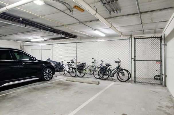 Garage, Interior