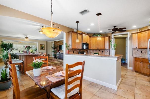 Dining room, Interior, Kitchen, Pendant Lights, Recessed Lighting