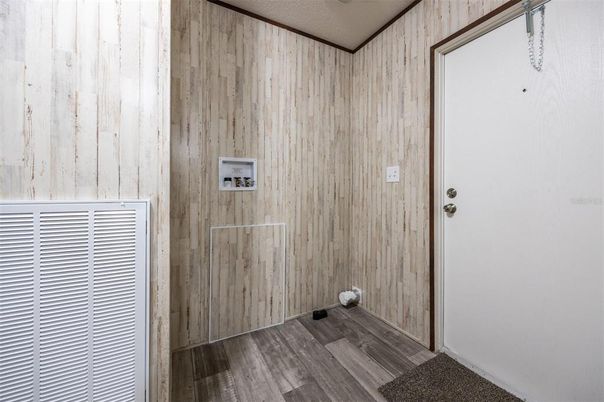 Empty room, Interior, Wood Texture Flooring, Wooden Walls