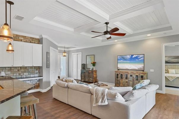 Interior, Living room, Pendant Lights, Recessed Lighting, Wood Texture Flooring