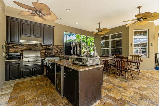 Dining room, Interior, Kitchen, Recessed Lighting, Stainless Steel Appliances