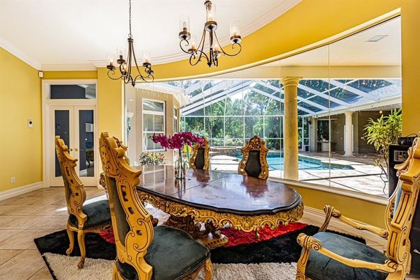 Chandelier, Dining room, Glass Ceilings, Interior, Sun Room