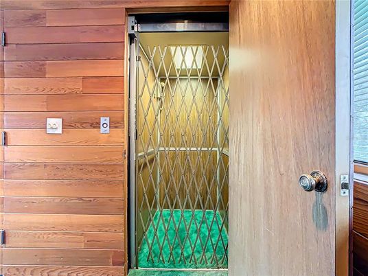 Elevator, Wooden Walls