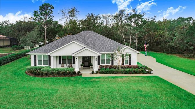 Backyard, Exterior, Facade, Ranch