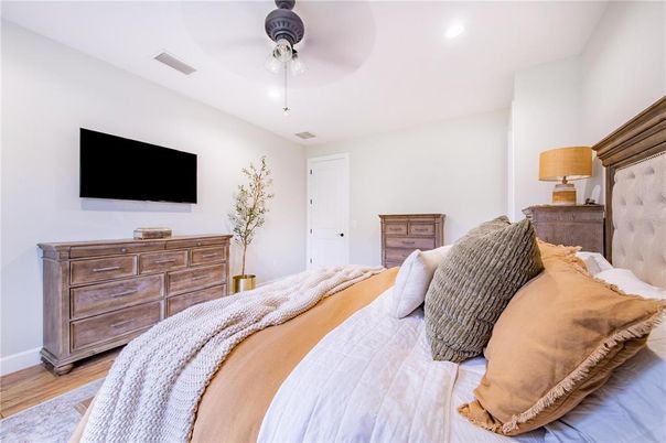 Bedroom, Interior, Recessed Lighting, Wood Texture Flooring