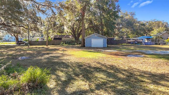Backyard, Detached Garage, Exterior