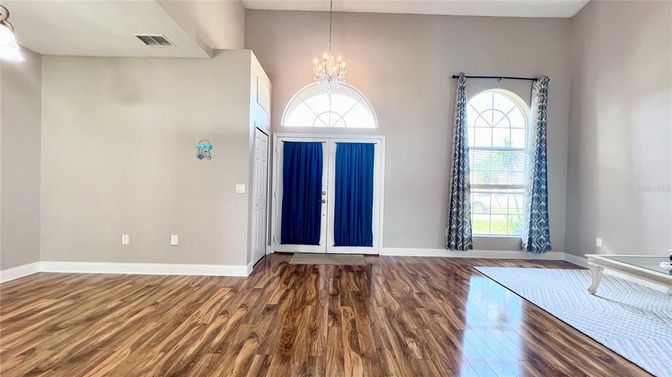 Chandelier, Empty room, Interior, Wood Texture Flooring