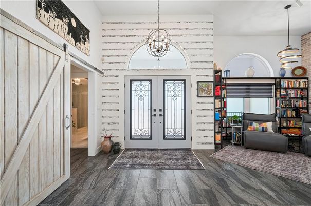Interior, Pendant Lights, Wood Texture Flooring
