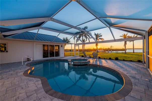 Glass Ceilings, Interior, Pool, Sun Room, Water