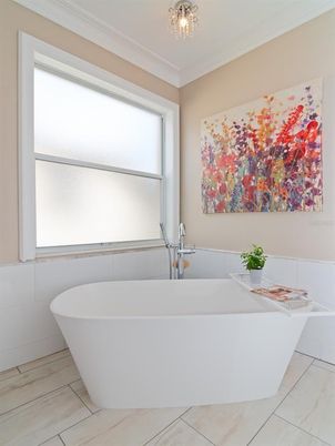 Bathroom, Free Standing Baths, Interior