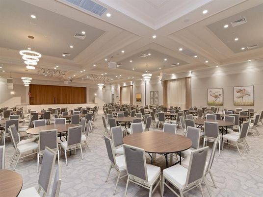 Dining room, Interior, Pendant Lights, Recessed Lighting